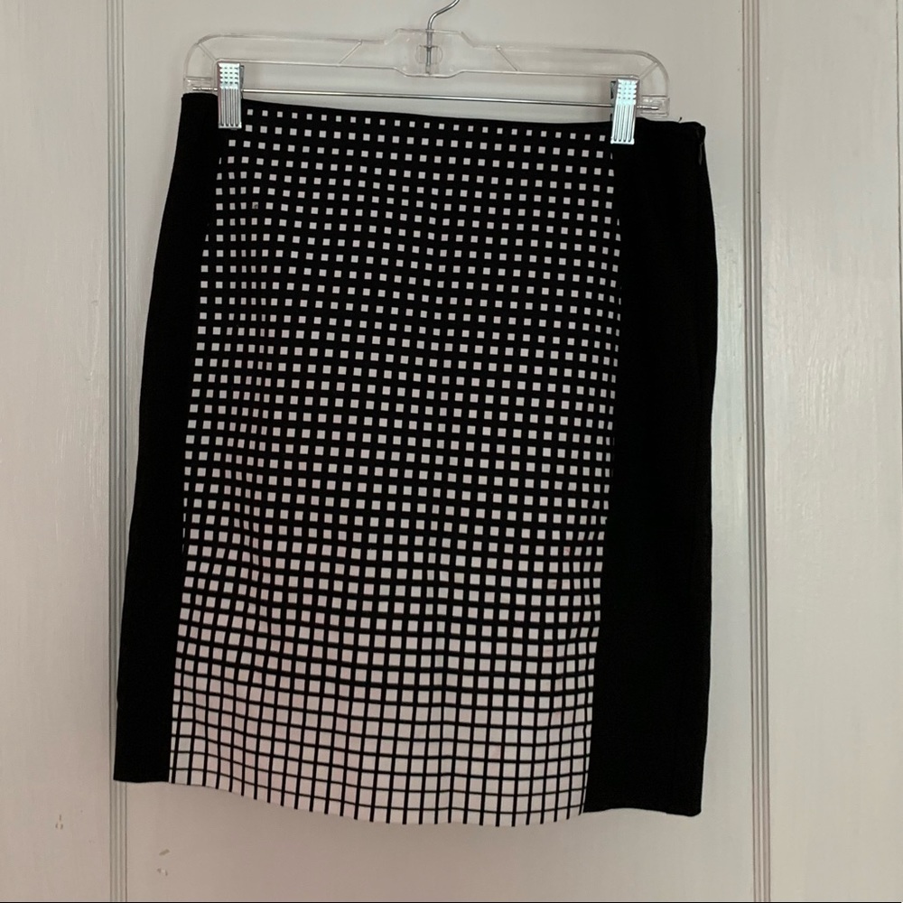White House Black Market Black and white skirt